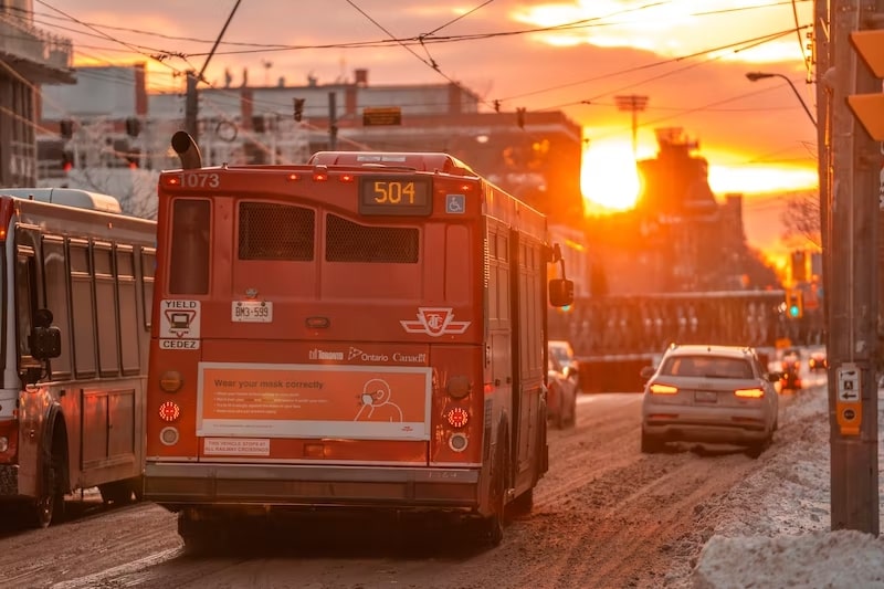 An Ultimate Guide to Public Transportation in Toronto