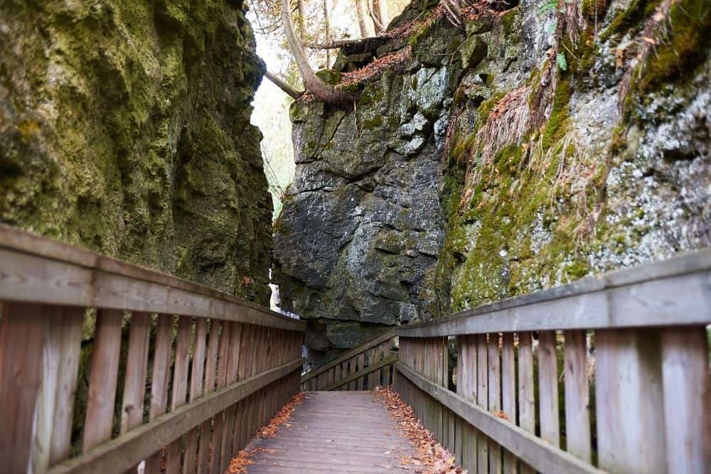 Mono Cliffs Provincial Park