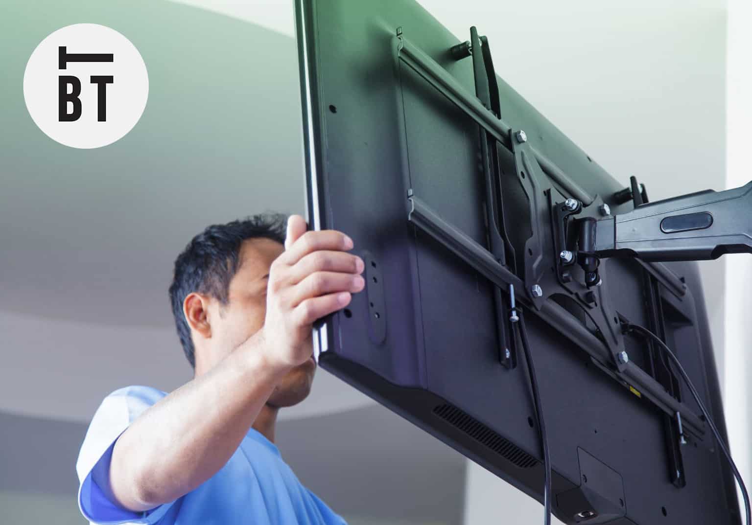 5 Best TV Bracket Installers in Toronto