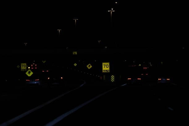 Avoid driving in dark streets