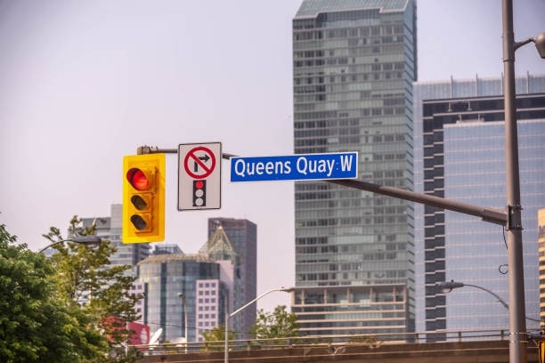 Avoid right turns at red stop lights