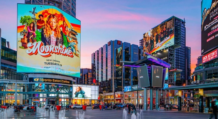 Is Downtown Toronto safe at night