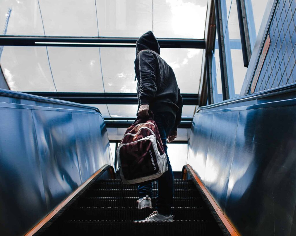Know the escalator lanes