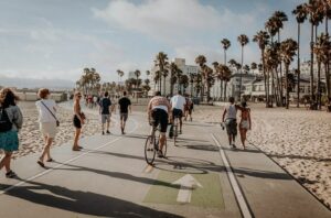 Lifestyle in Los Angeles vs. Toronto