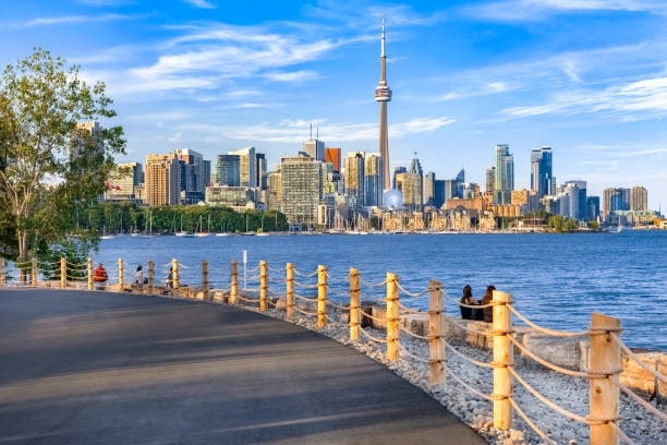 When is the best time to visit Toronto